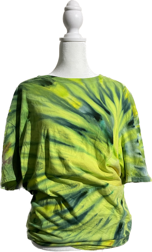 Size X-Large yellow and green side fan fold short sleeve T-shirt